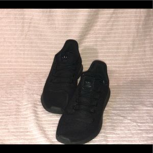 Black Adidas Tubulars